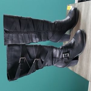 Madden Girl Kiickbak Heel Boots Black Pari Size 10 Womans with Buckles